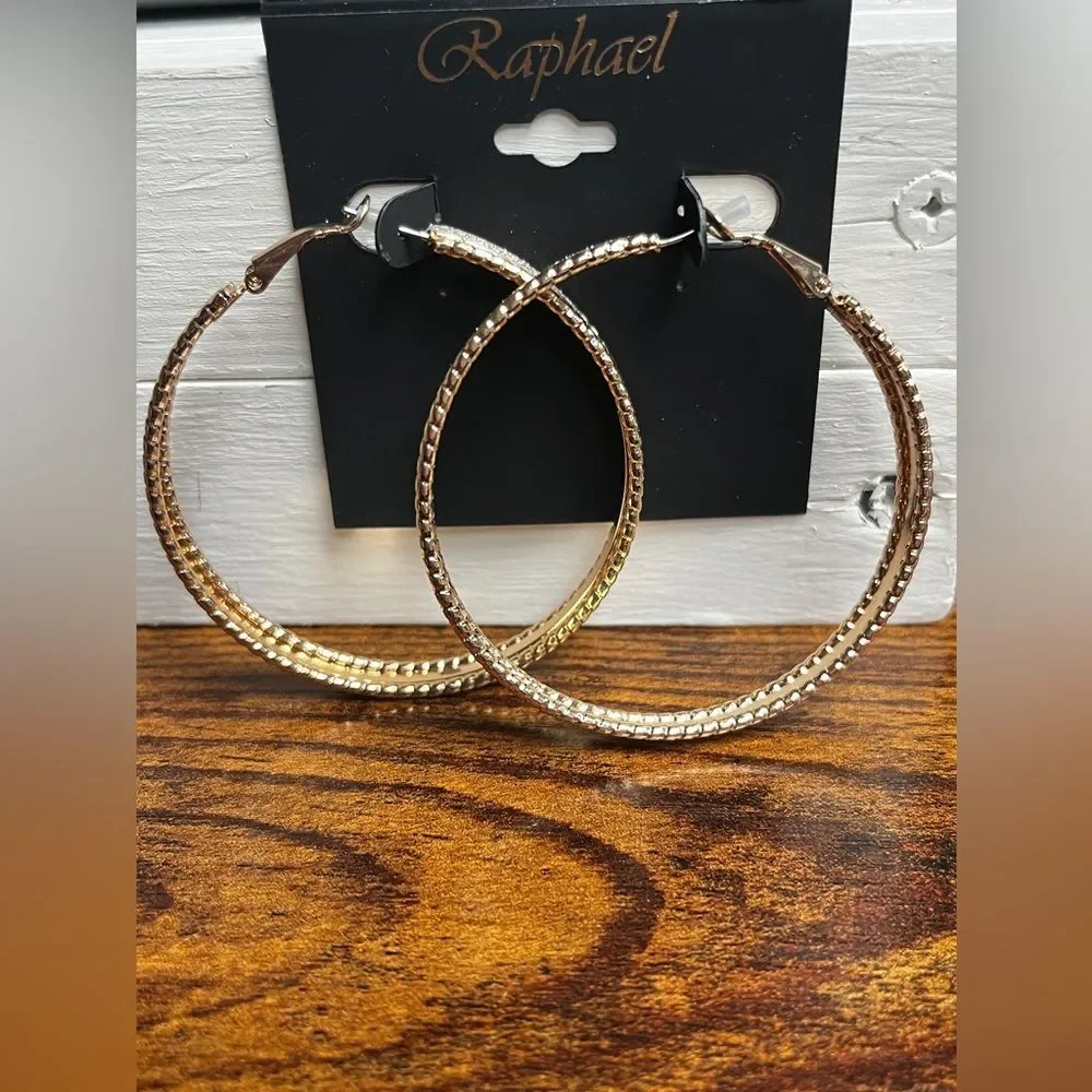 Gold-Tone Rhinestones Hoop Earrings